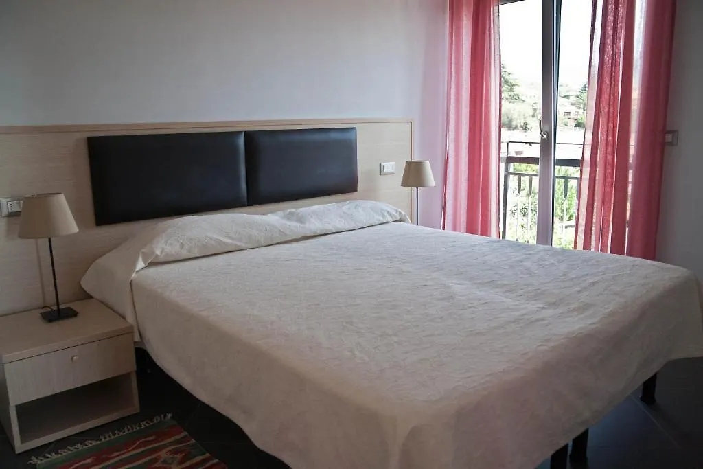 Aparthotel Residence Linda San Bartolomeo Al Mare