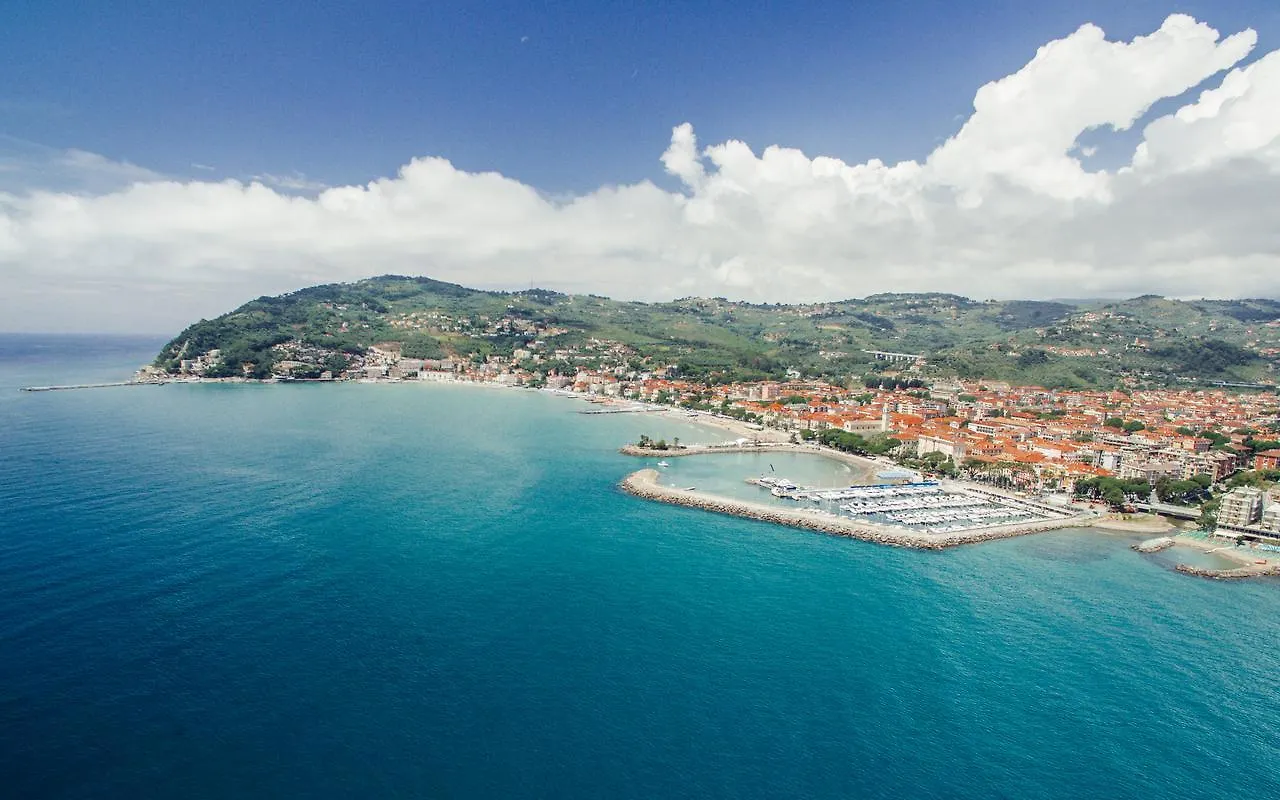 Residence Linda San Bartolomeo Al Mare Aparthotel
