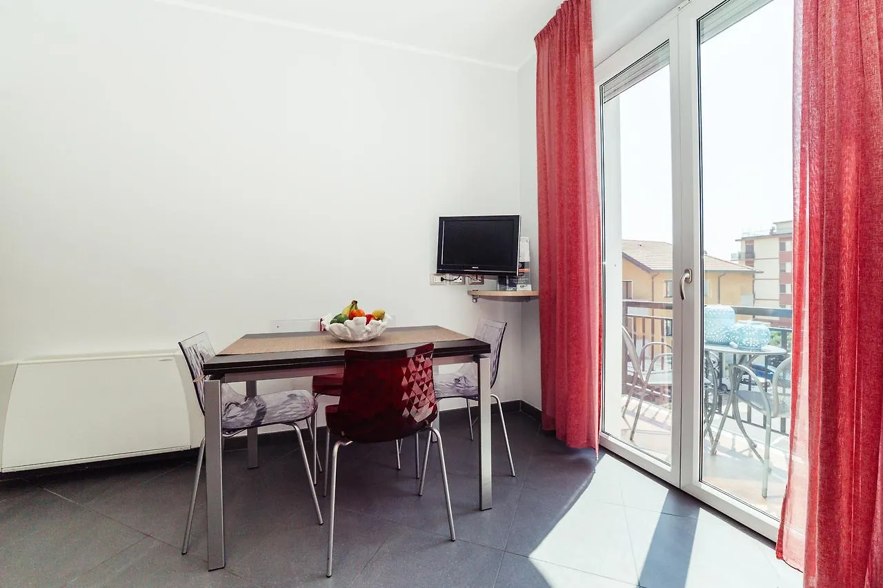 Residence Linda San Bartolomeo Al Mare Aparthotel